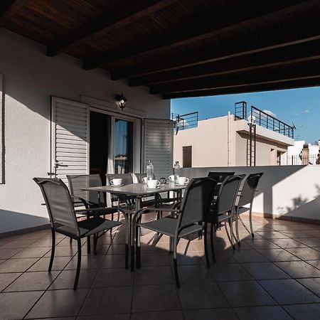 Blue Riviera Villas & Suites - Alimos 2 أثينا المظهر الخارجي الصورة