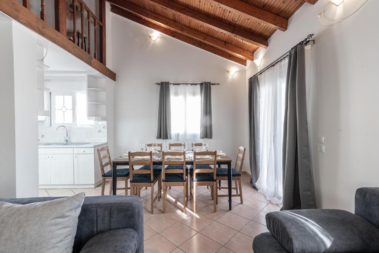 Blue Riviera Villas & Suites - Alimos 2 أثينا المظهر الخارجي الصورة