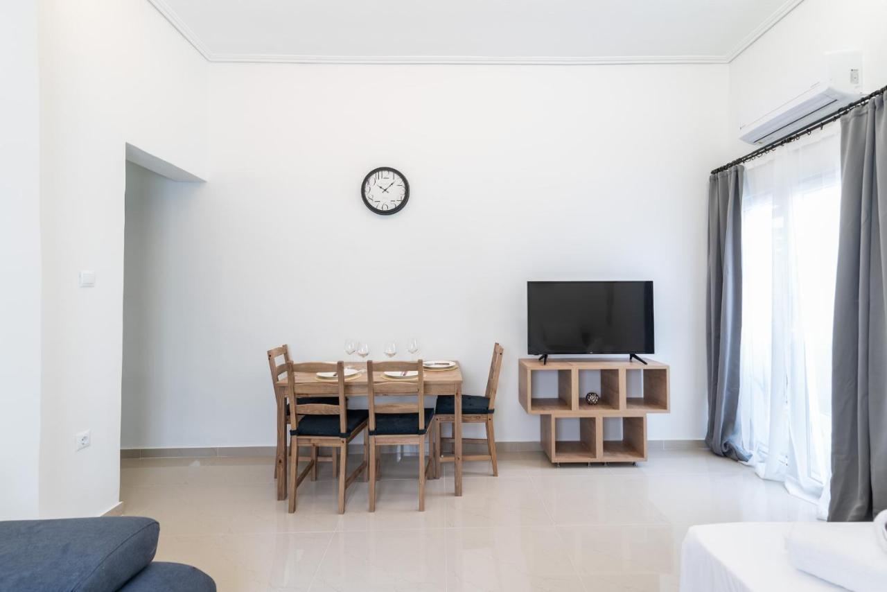 Blue Riviera Villas & Suites - Alimos 2 أثينا المظهر الخارجي الصورة